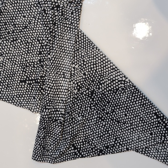 3/$20 LAURA Flowy Culottes Cropped Pants Flare Leg Foldover Waist Animal Print - Picture 5 of 9